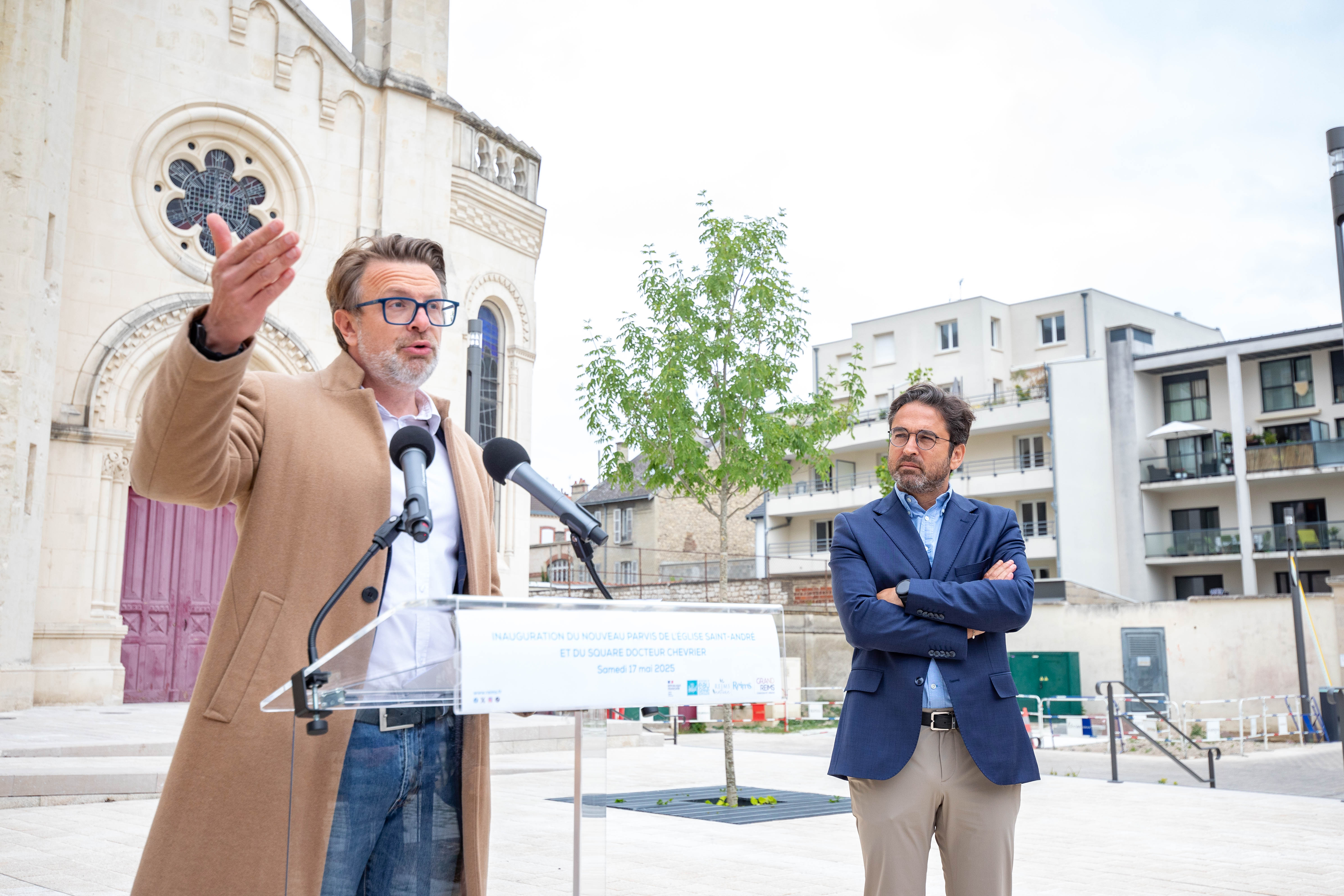 Jean-christophe Inglard de l'agence de l'eau Seine-Normandie parle au micro lors de l'inauguration 